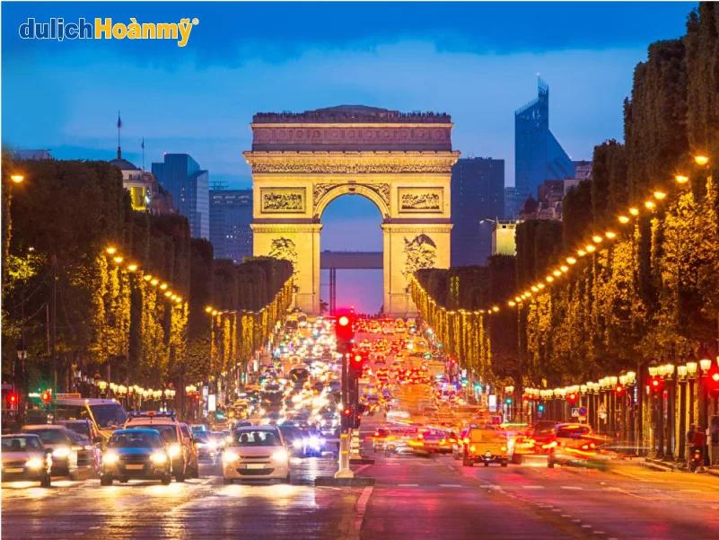 champs-elysees