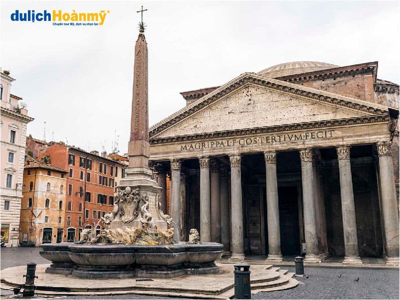 den-pantheon