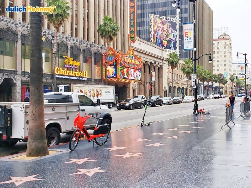 hollywood-walk-of-fame