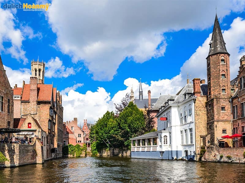 pho-co-bruges-tour-4n