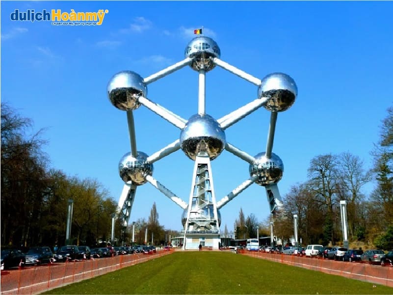 tuong-dai-atomium