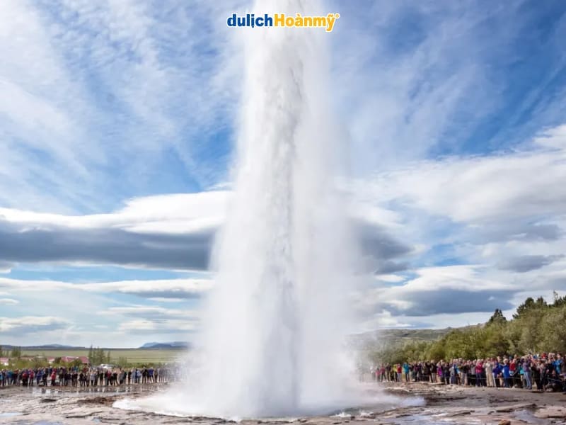 Giếng-phun-Old-Faithful