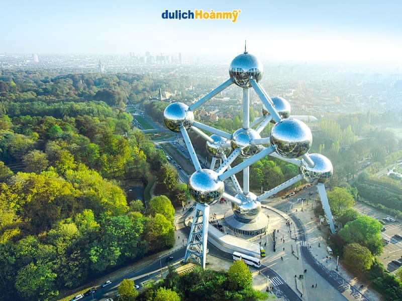 Tượng-đài-Atomium