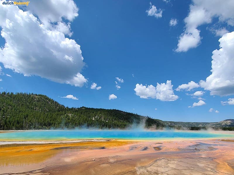 khung-canh-an-tuong-tai-the-grand-prismatic-spring